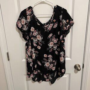 Torrid Size 1 Black Floral Blouse